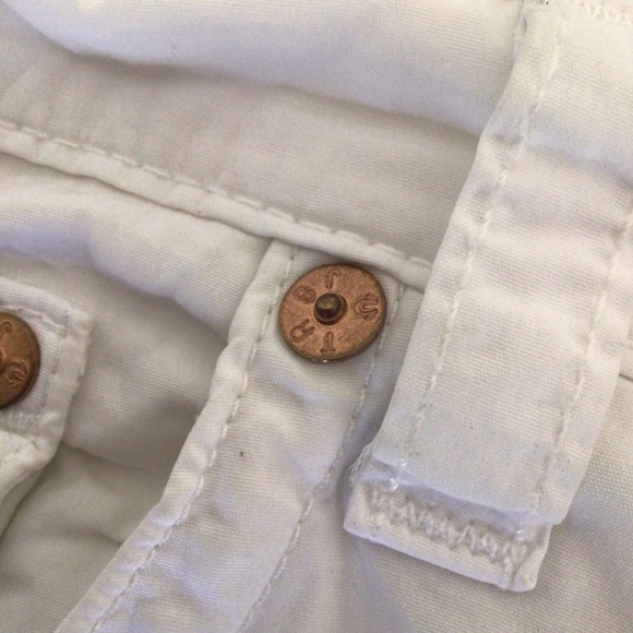 True Religion White Cropped Pants - Picture 11 of 16
